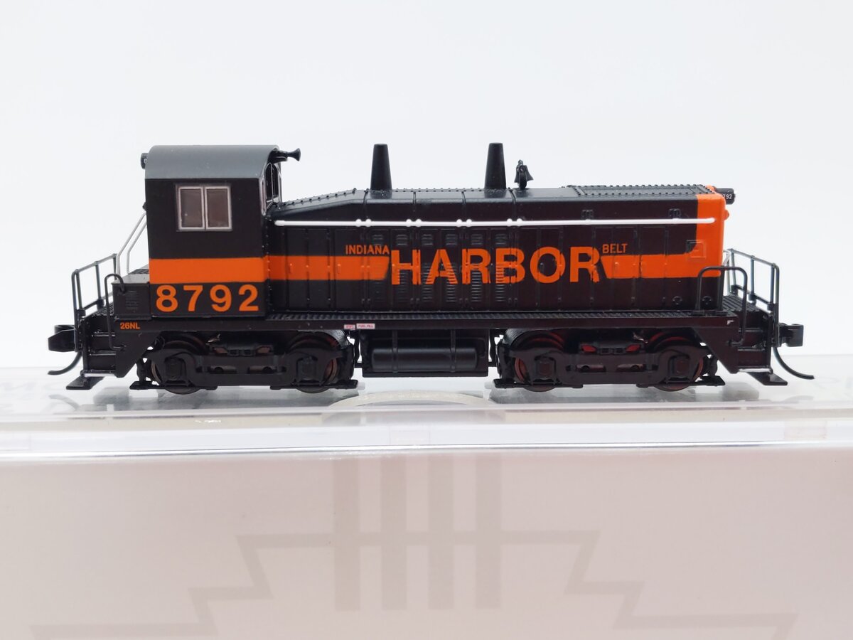 Broadway Limited 9304 N IHB NW2 Diesel Switcher Sound/DC/DCC #8792 LN/Box