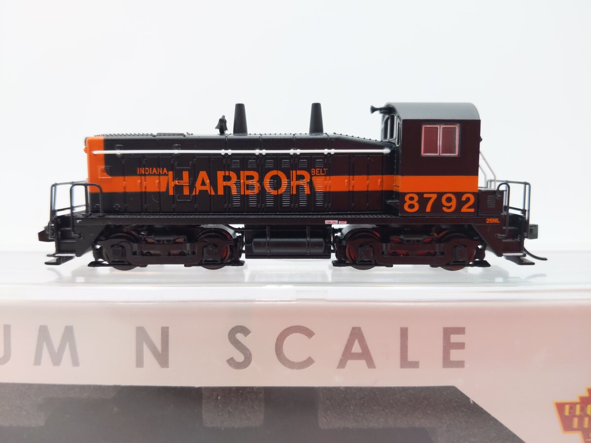 Broadway Limited 9304 N IHB NW2 Diesel Switcher Sound/DC/DCC #8792 LN/Box