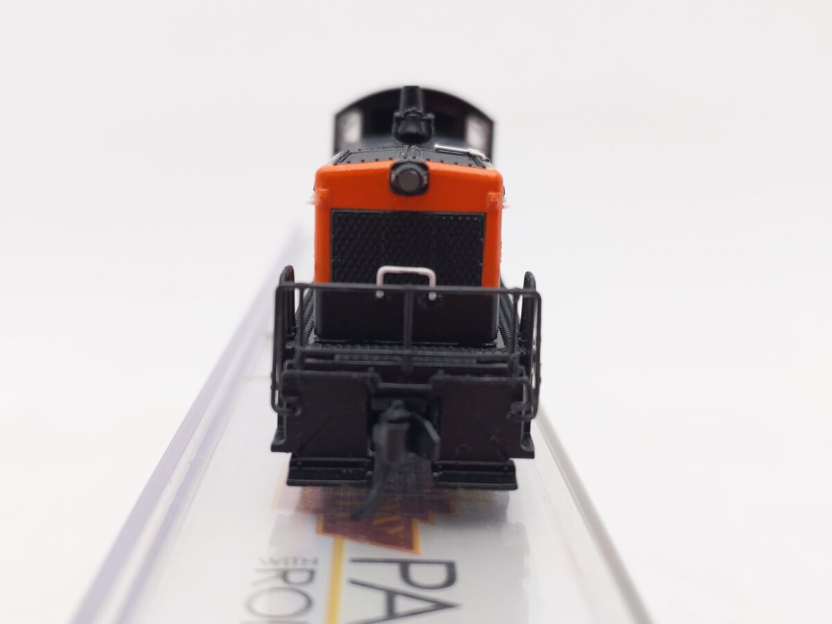 Broadway Limited 9304 N IHB NW2 Diesel Switcher Sound/DC/DCC #8792 LN/Box