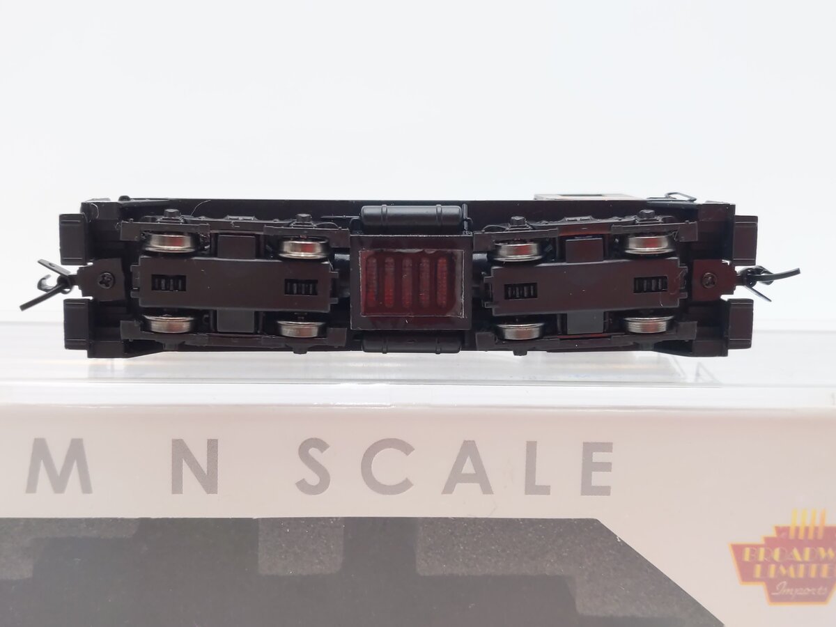 Broadway Limited 9304 N IHB NW2 Diesel Switcher Sound/DC/DCC #8792 LN/Box