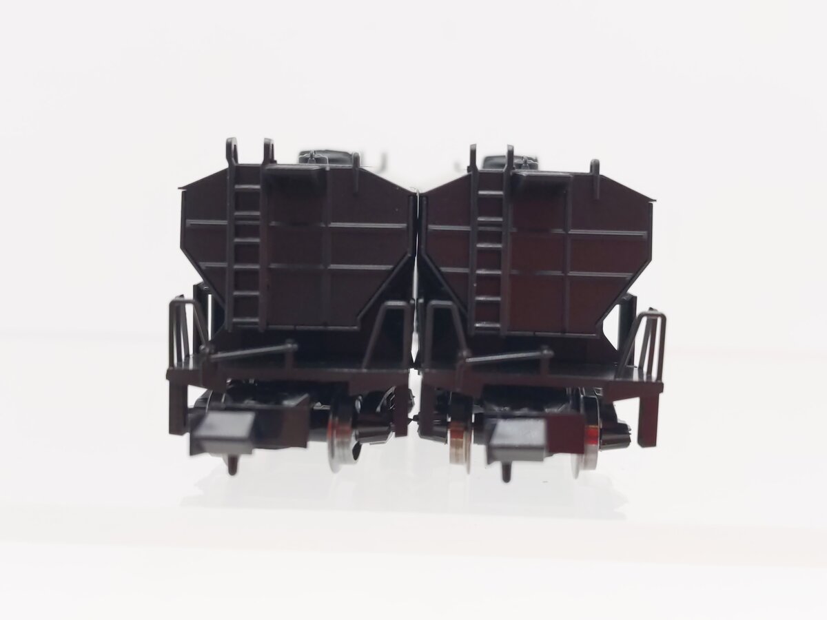 Kato 8071 N Scale Chichibu Railway Hoki Covered Cement Hopper Set (2 Cars) LN/Box