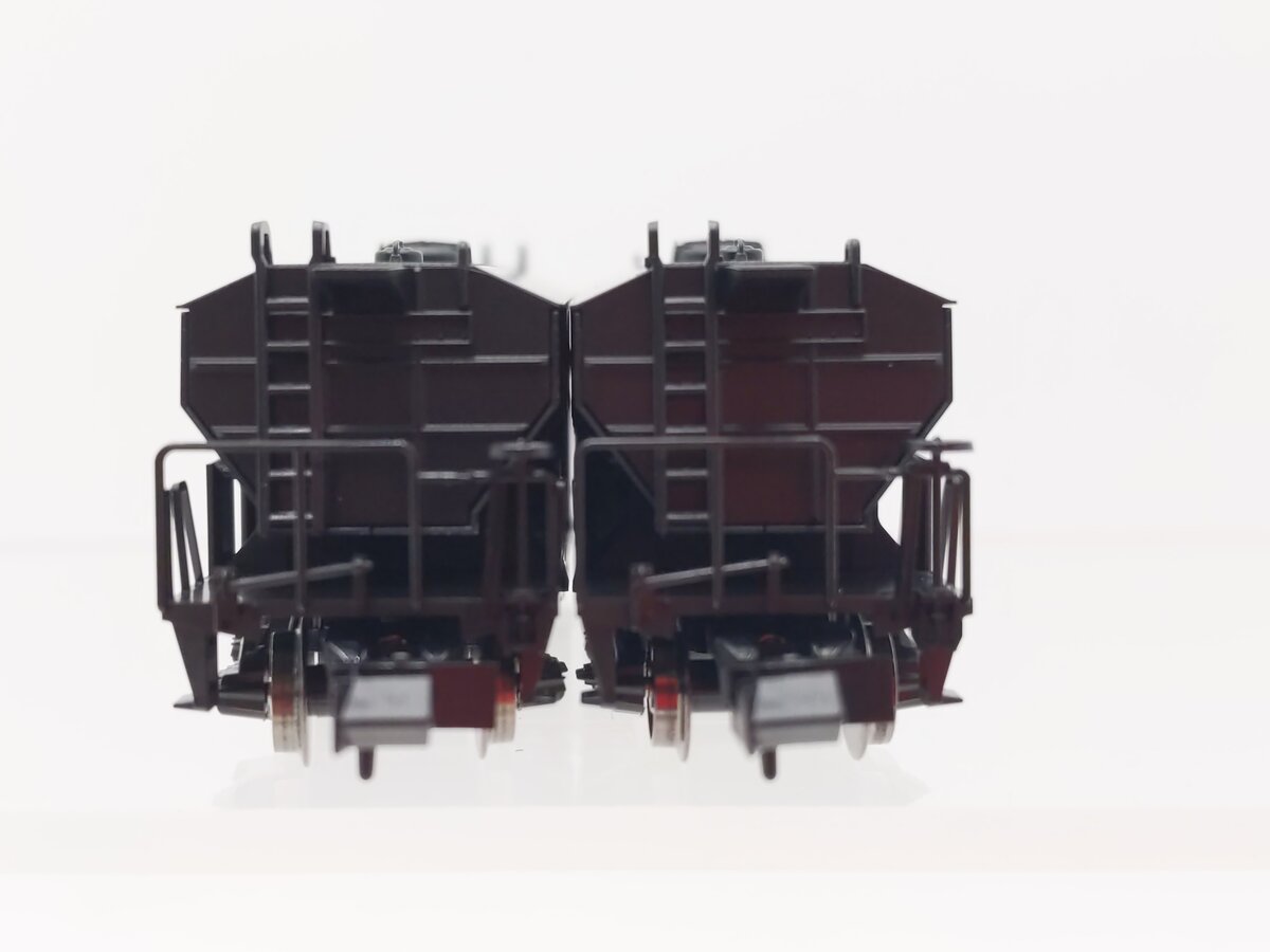 Kato 8071 N Scale Chichibu Railway Hoki Covered Cement Hopper Set (2 Cars) LN/Box