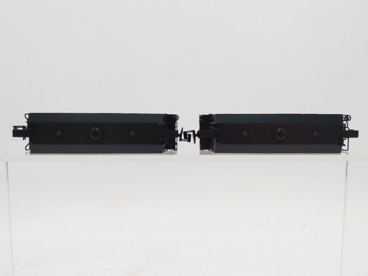 Kato 8071 N Scale Chichibu Railway Hoki Covered Cement Hopper Set (2 Cars) LN/Box