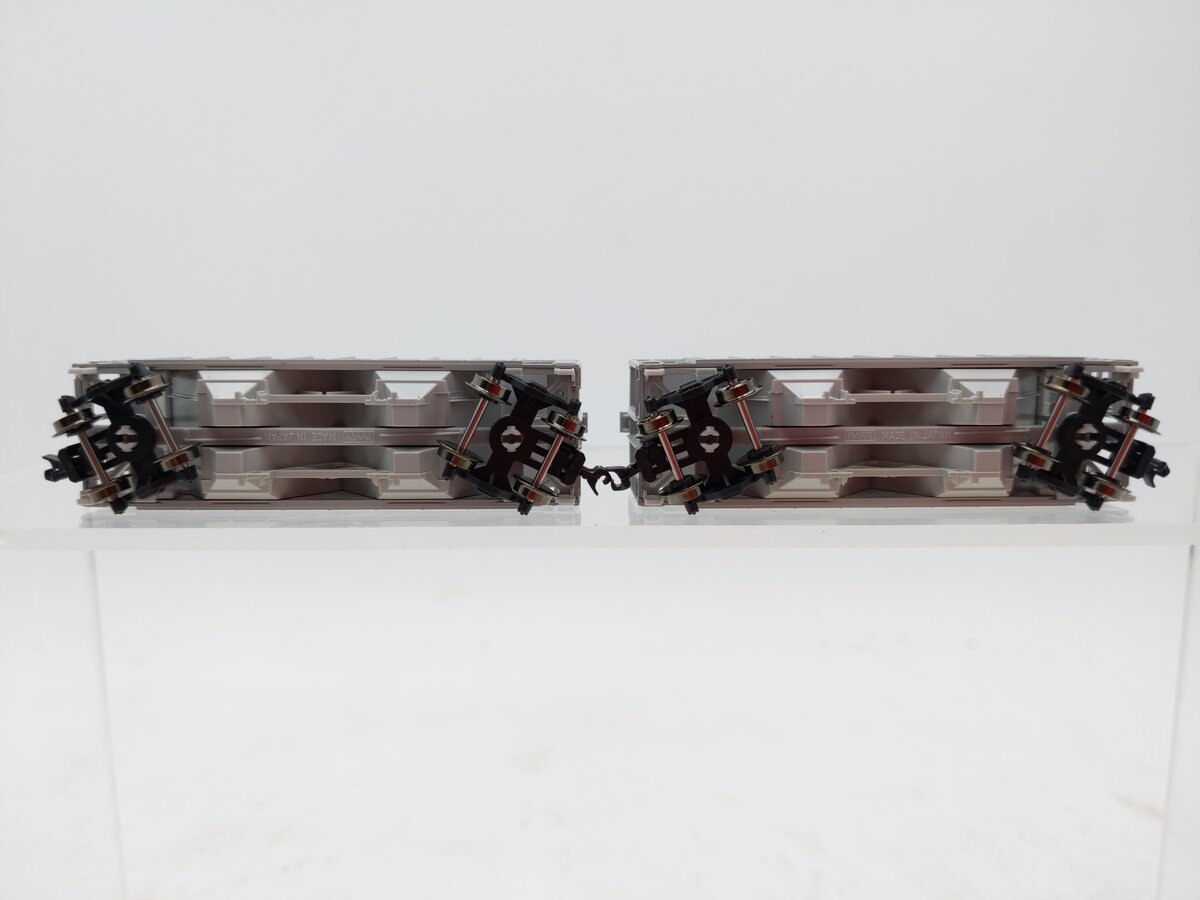 Kato 186-0203 N Scale Milwaukee Road AC&F 70 Ton Covered Hoppers (Pack of 2) LN/Box