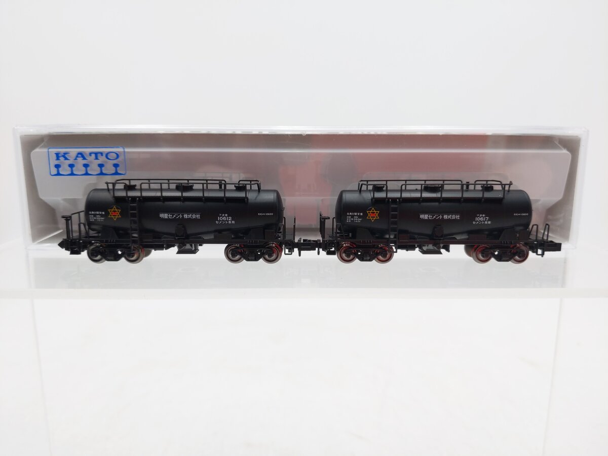 Kato 8067 N Scale TAKI 10600 Myojo Cement Tank Car Set (2 Cars) LN/Box