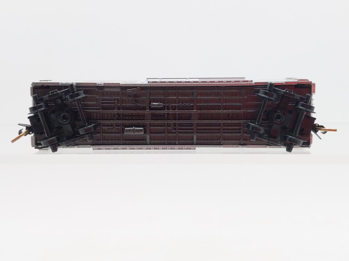 Micro-Trains 74040/1 N Canadian Pacific 40' Standard Plug Door Boxcar #285608 LN/Box