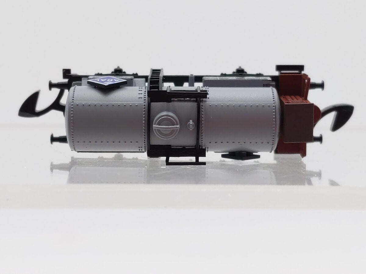 Marklin 82304 Z Scale BBV-ARAL 2-Axle Tank Car with Brakeman's Cab