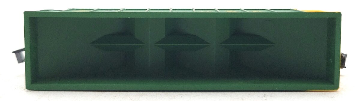 Roundhouse 86001 N-Scale Chicago & North Western 3-Bay Steel Open Hopper #135273 LN/Box