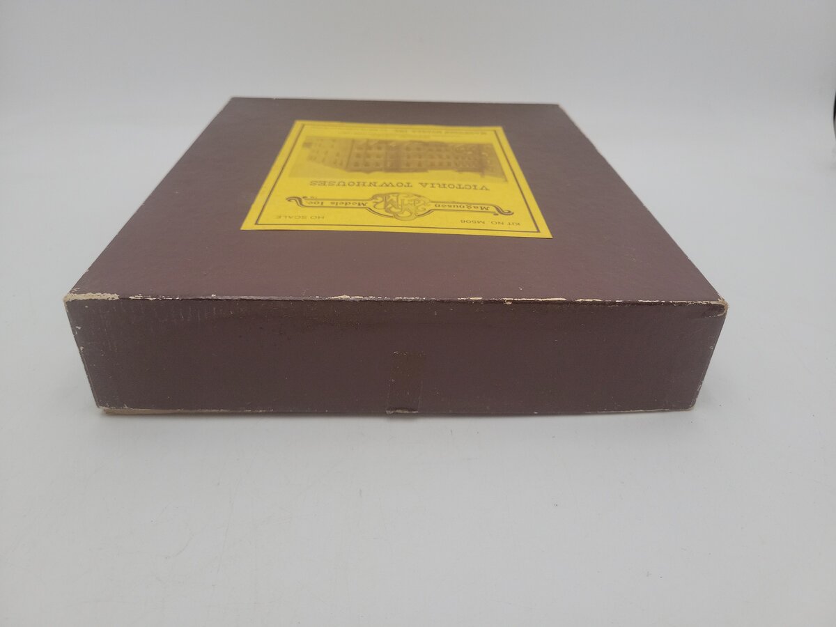 Magnuson Models M506 HO Scale The Victoria Street Townhouses Building Kit EX/Box