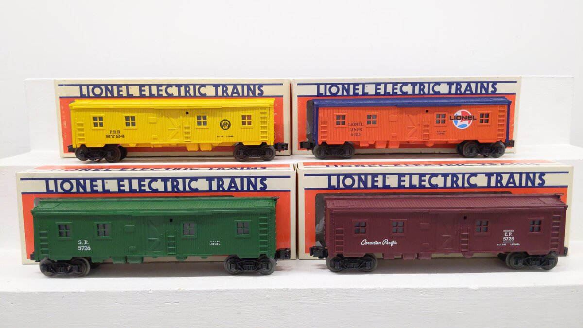 Lionel O Assorted Freight Cars 5728, 5724, 5726, 5733[4] EX/Box