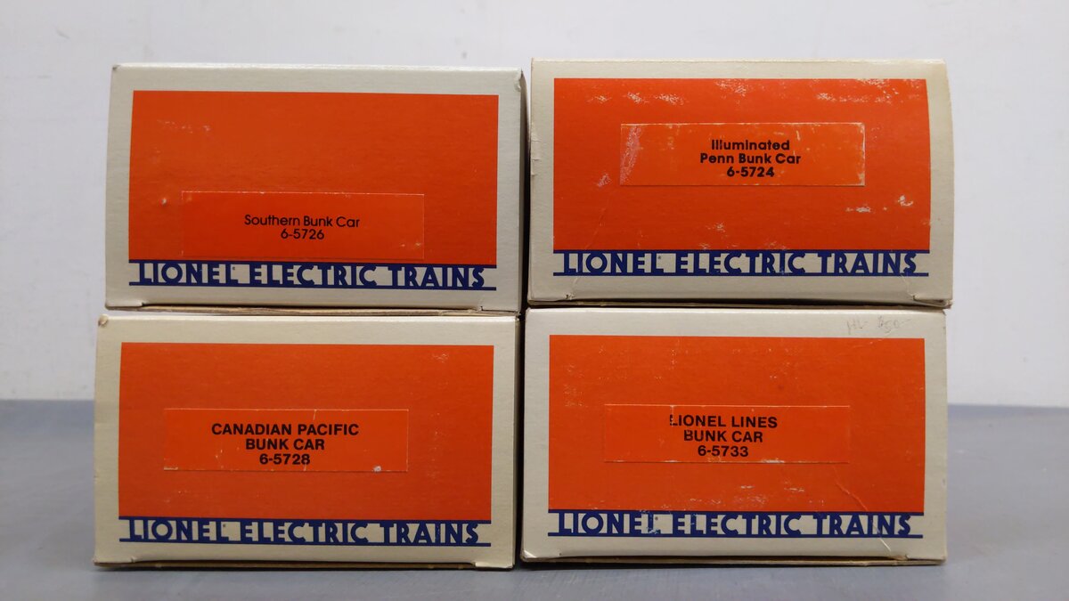 Lionel O Assorted Freight Cars 5728, 5724, 5726, 5733[4] EX/Box
