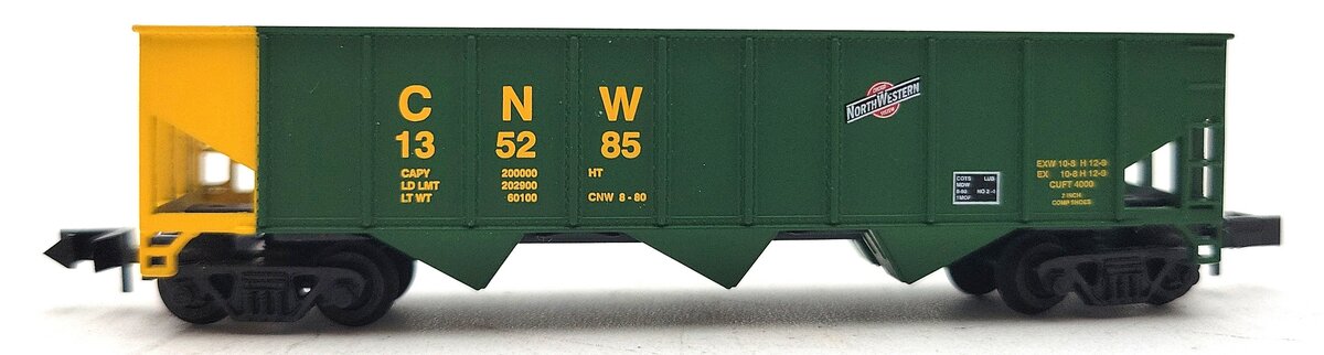 Roundhouse 86001 N-Scale Chicago & North Western 3-Bay Steel Open Hopper #135285 LN/Box