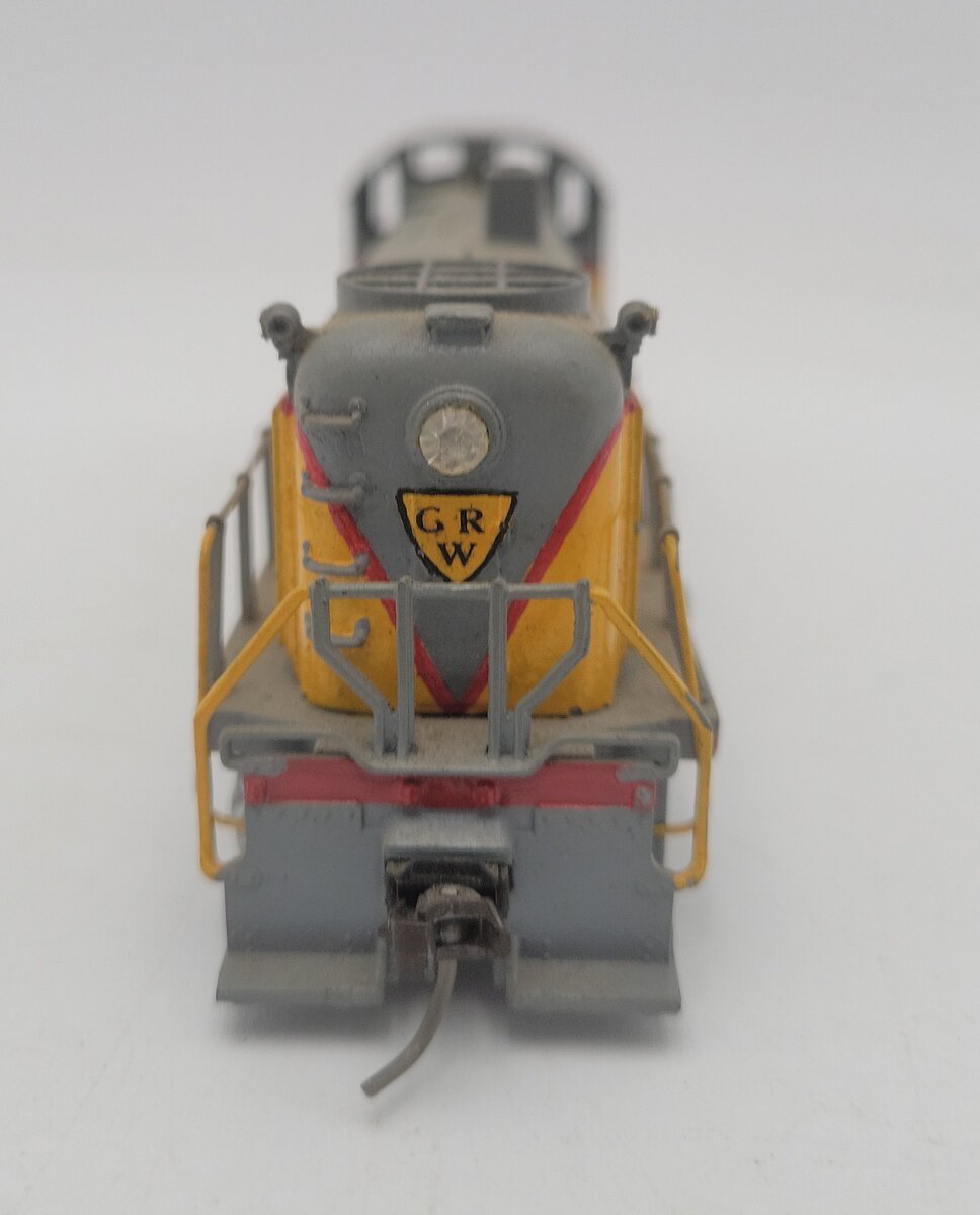 Hobby Town HO Scale Vintage Union Pacific RSC-3 Diesel Locomotive - Custom