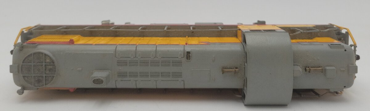 Hobby Town HO Scale Vintage Union Pacific RSC-3 Diesel Locomotive - Custom