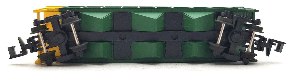 Roundhouse 86001 N-Scale Chicago & North Western 3-Bay Steel Open Hopper #135269 LN/Box