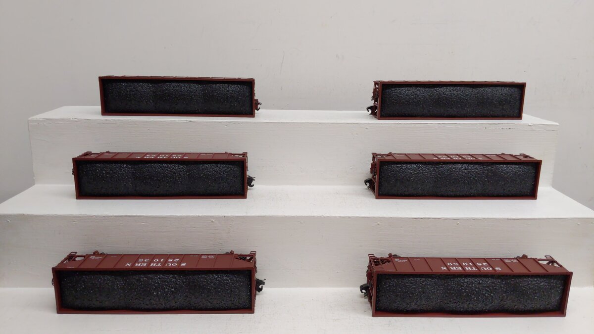 MTH 20-90397 O Scale Southern 70-Ton 3-Bay Hopper Car W/Coal Load (Set of 6) EX/Box