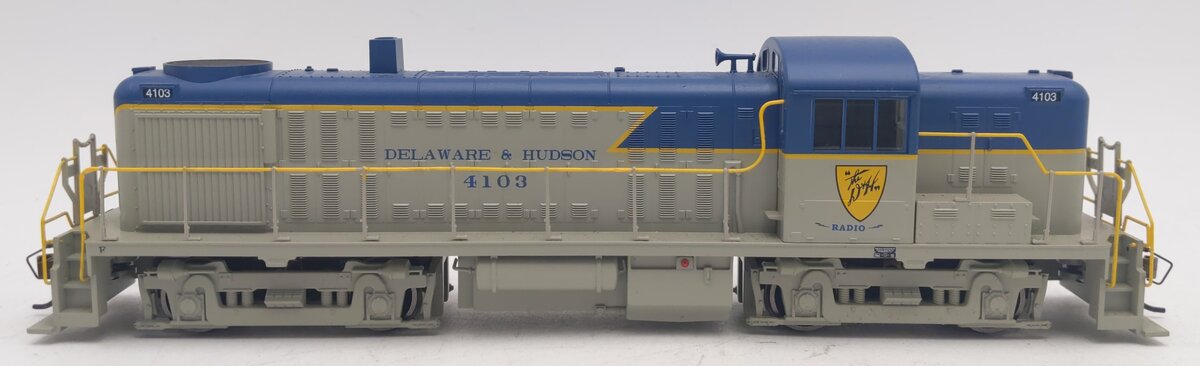 Bachmann 63901 HO Scale D&H RS-3 Diesel Locomotive #4103 w/ DCC & Sound EX/Box