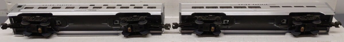 MTH 20-6115 O UP 60' Sleeper/Diner Aluminum Passenger Car Set (Set of 2) EX/Box
