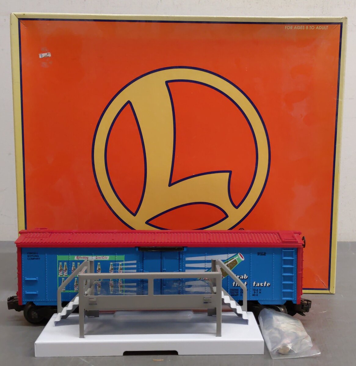 Lionel 6-16777 O Gauge Lionel Cola Operating Boxcar and Platform EX/Box