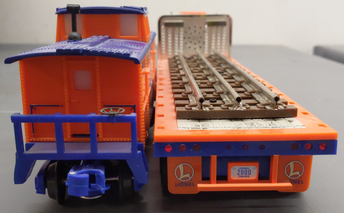 Lionel TMT-18405 O Gauge Flatbed Toy Truck with Operating Lights-Sound Caboose EX/Box