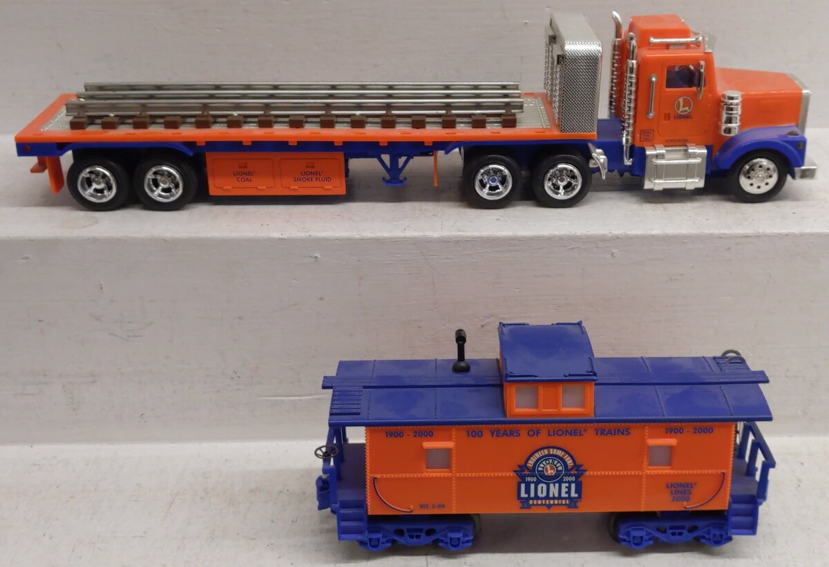 Lionel TMT-18405 O Gauge Flatbed Toy Truck with Operating Lights-Sound Caboose EX/Box