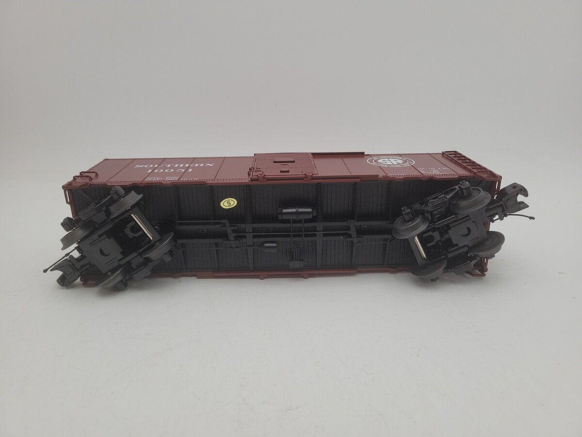 MTH 20-93932 O Gauge Southern 40' AAR Freight Box Car #10051 EX/Box