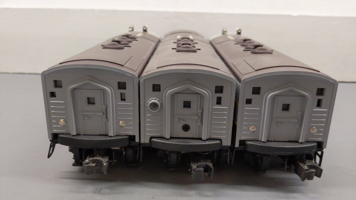 Lionel O Gauge ABA Canadian Pacific Diesel Locomotive Set EX