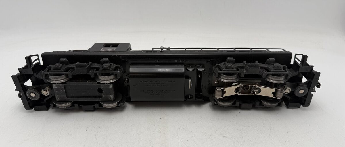 Lionel 2338 Vintage O Gauge Milwaukee Road Powered GP-7 Diesel Locomotive VG