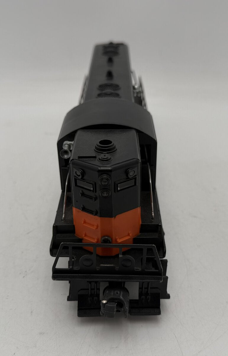 Lionel 2338 Vintage O Gauge Milwaukee Road Powered GP-7 Diesel Locomotive VG