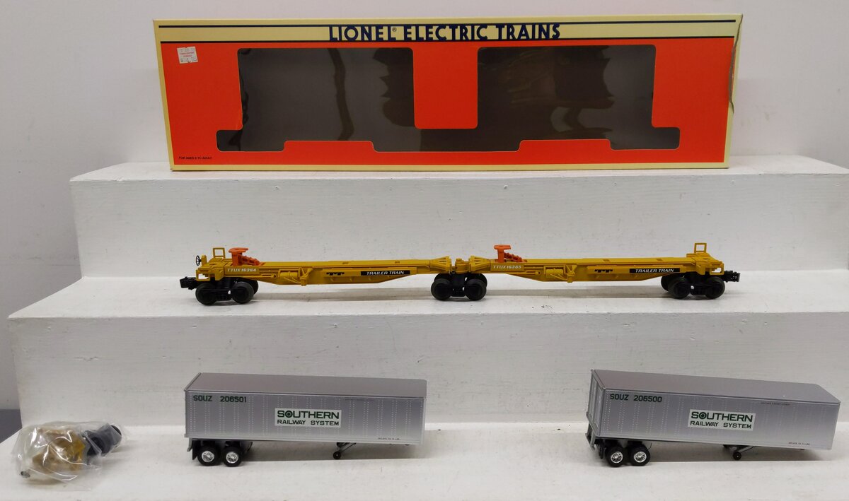 Lionel 6-16363 O Gauge Southern TTUX Flatcar w/ Trailers LN/Box