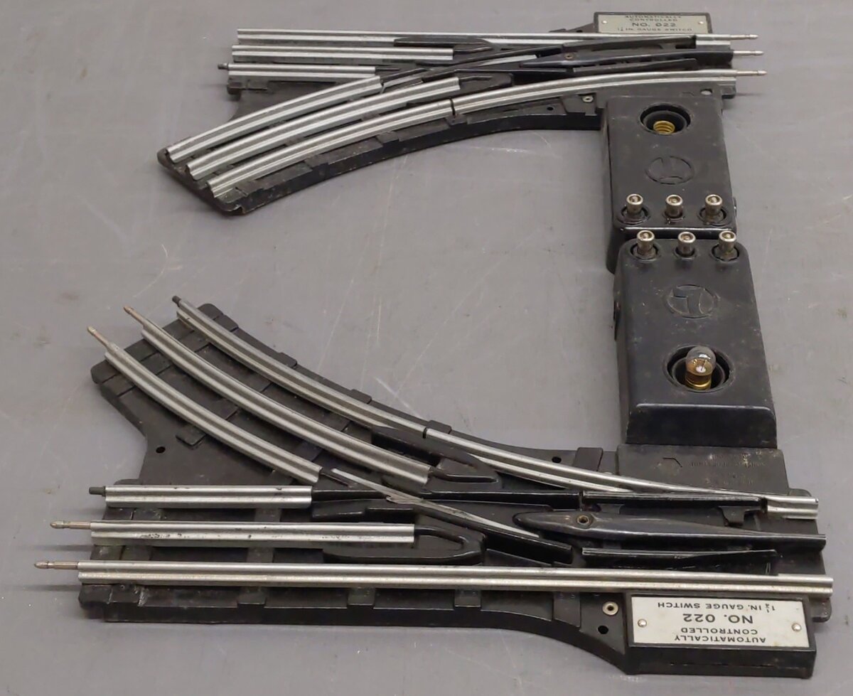 Lionel 022 O Gauge Left-Hand & Right-Hand Electric Remote Switches VG/Box