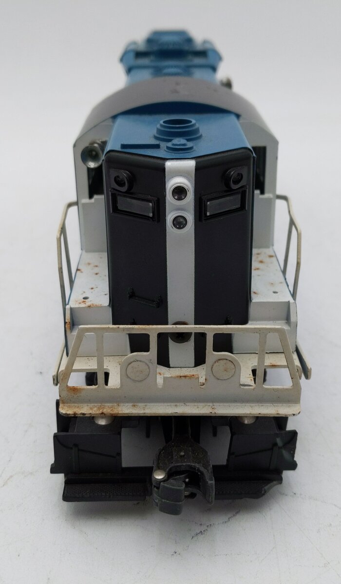 Lionel 6-8654 O Gauge Boston & Maine GP-9 Powered Diesel Locomotive #8654 VG