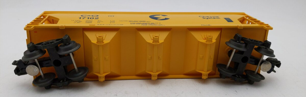 Lionel 6-17102 O Gauge Chessie System ACF Three Bay Hopper LN