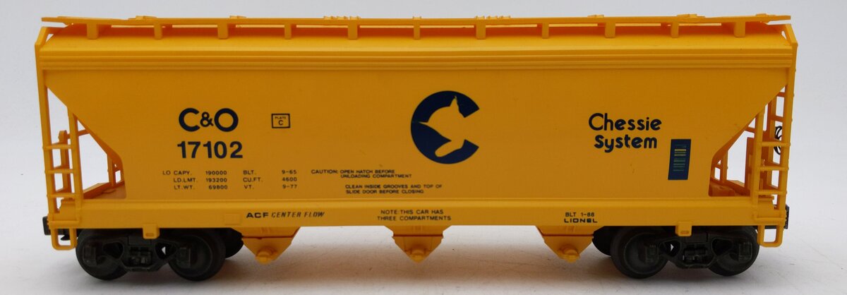 Lionel 6-17102 O Gauge Chessie System ACF Three Bay Hopper LN