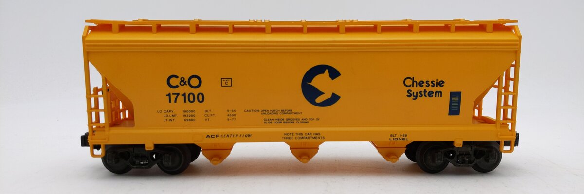 Lionel 6-17100 O Gauge Chessie 3-Bay ACF Hopper LN