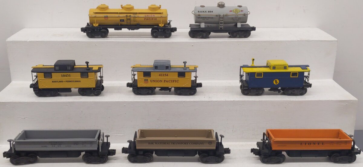 Assorted O Gauge Custom Painted Postwar Freight Cars [8]