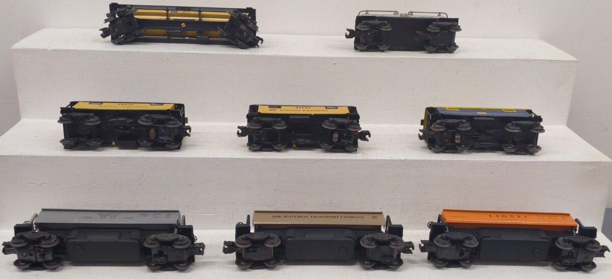 Assorted O Gauge Custom Painted Postwar Freight Cars [8]