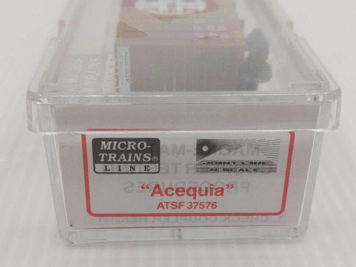 Micro-Trains N Scale Special Run Santa Fe "Acequia" Boxcar #37576 LN/Box