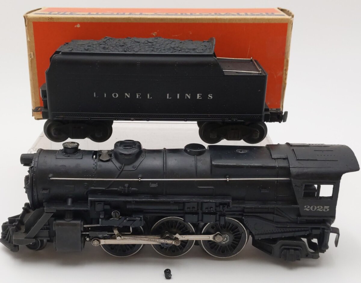 Lionel 2025 Vintage O 2-6-2 Die-Cast Steam Locomotive & 6466WX Tender VG