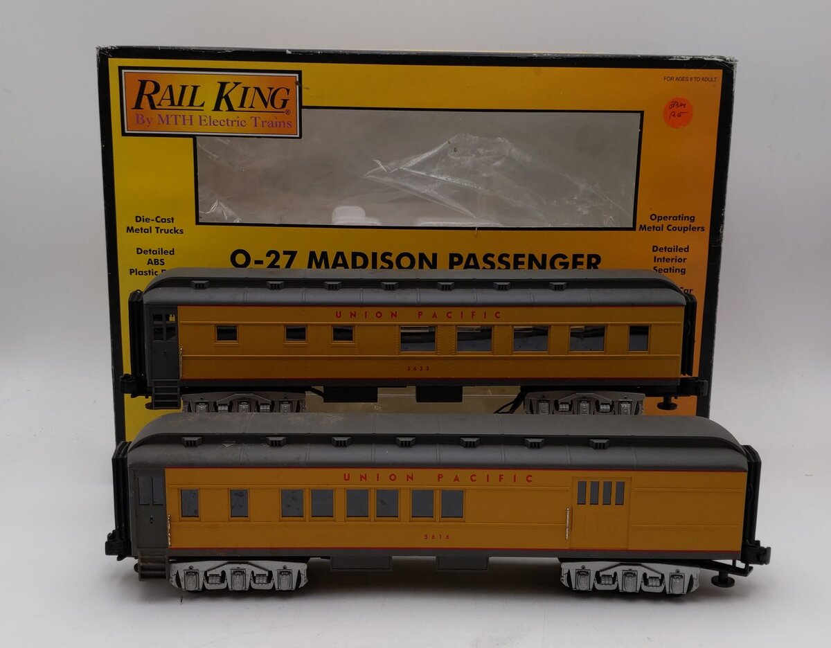 MTH 30-6253 O Union Pacific Madison Combo/Diner Set 3633/5616 (Set of 2) EX/Box