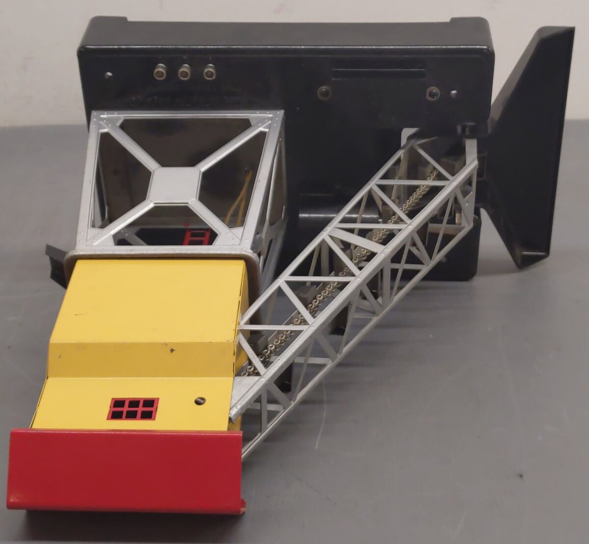 Lionel 97 Vintage O Operating Coal Elevator Loader VG/Box