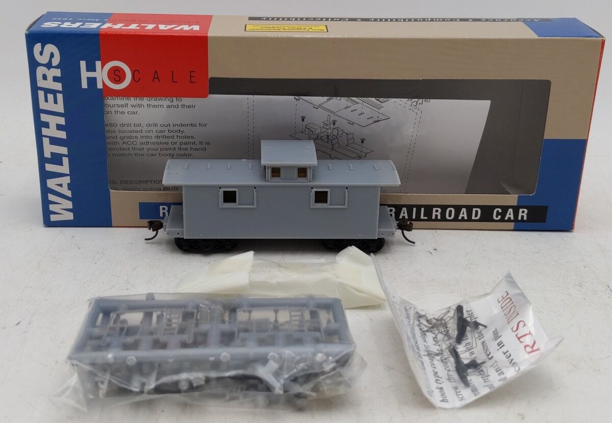 Walthers 932-7520 HO Undecorated Wood Caboose EX/Box
