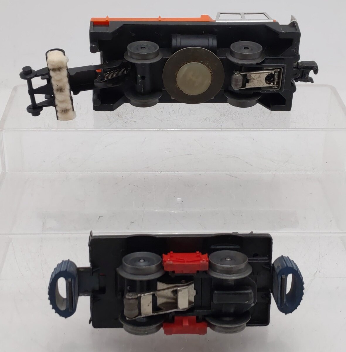 Lionel Vintage O Gauge Motorized Cars #50,3927 [2] VG