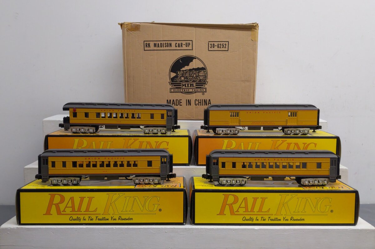 MTH 30-6252 O Union Pacific RailKing O-27 Madison Passenger Car Set (Set of 4) EX/Box