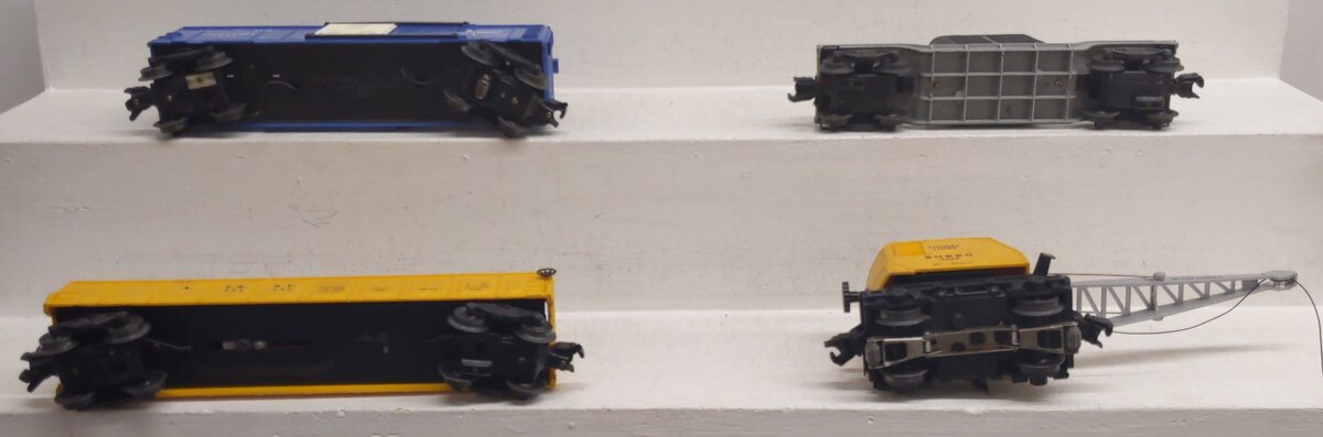 Lionel Vintage O Gauge Freight Cars #3562,2461,3424,3360 [4] VG/Box