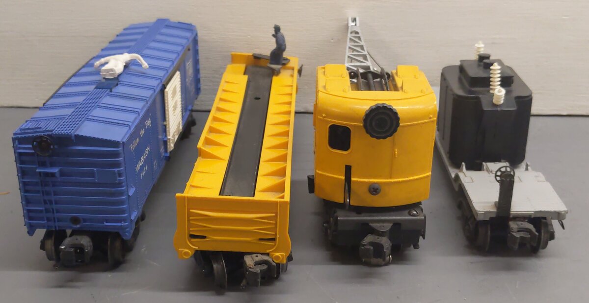 Lionel Vintage O Gauge Freight Cars #3562,2461,3424,3360 [4] VG/Box