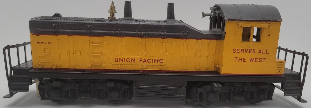 Lionel 613 Vintage O Union Pacific NW-2 Diesel Locomotive EX