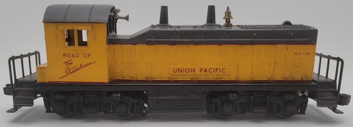 Lionel 613 Vintage O Union Pacific NW-2 Diesel Locomotive EX
