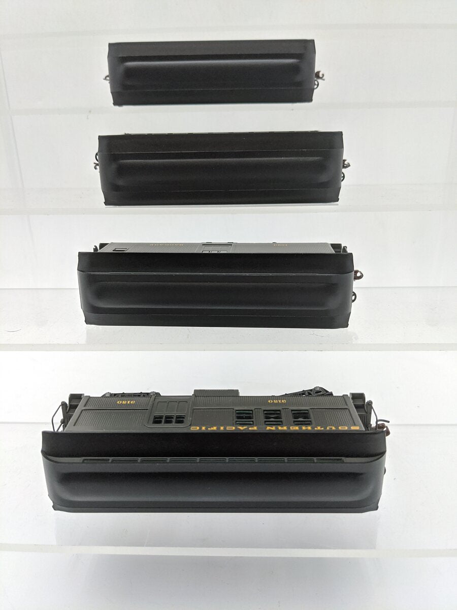 Roundhouse 84309 HO Scale Southern Pacific Overton 4 Car Passenger Set EX/Box