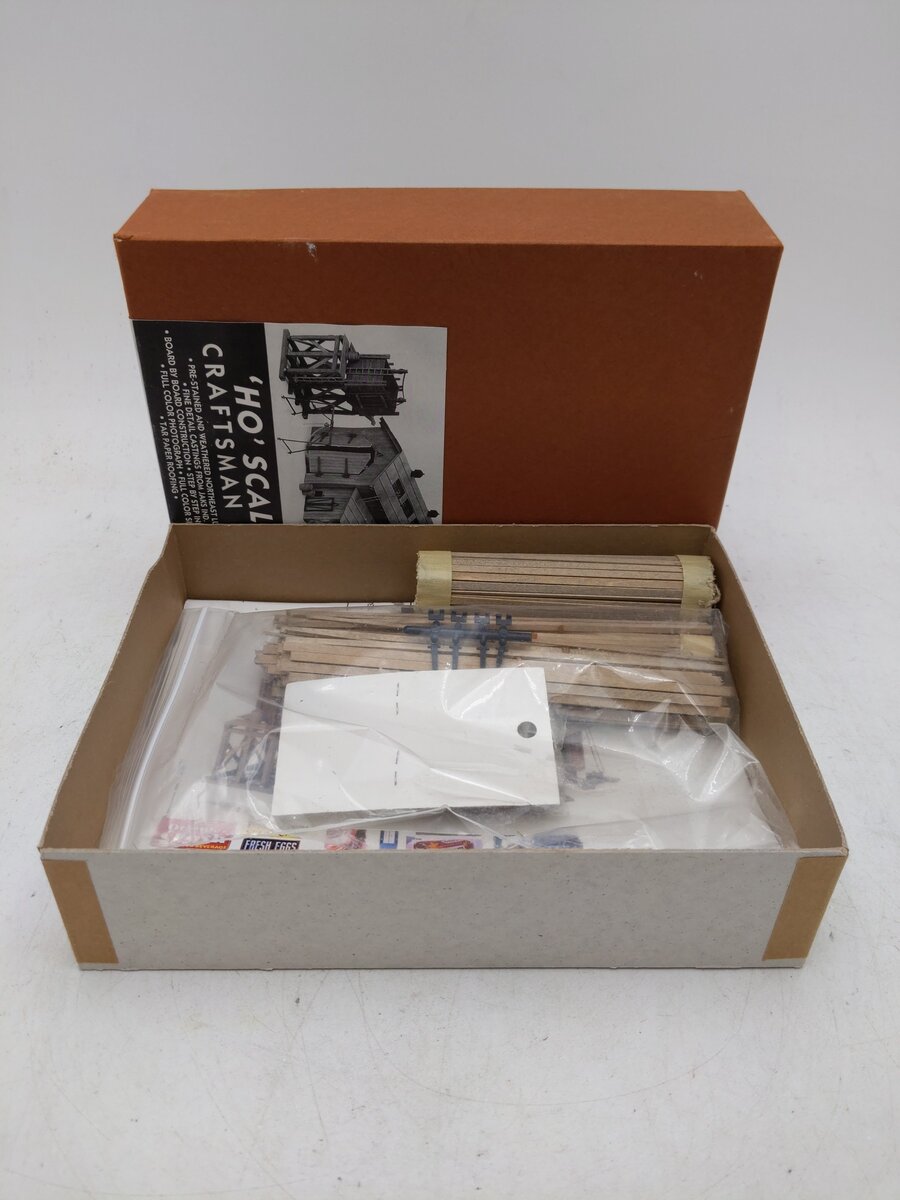 Mainline and Siding 514 HO Car Repair Shed with Water Tank EX/Box